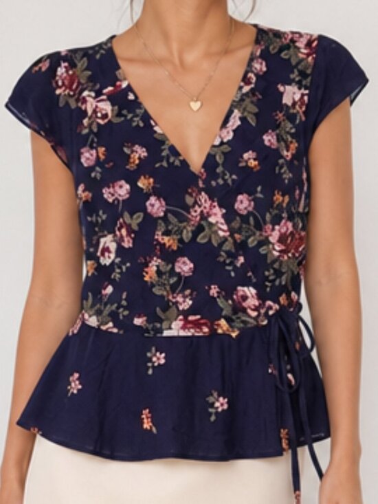 Francesca's Collections Tops - Francesca's Romantic Girly Blue Rain NWT floral surplice top medium